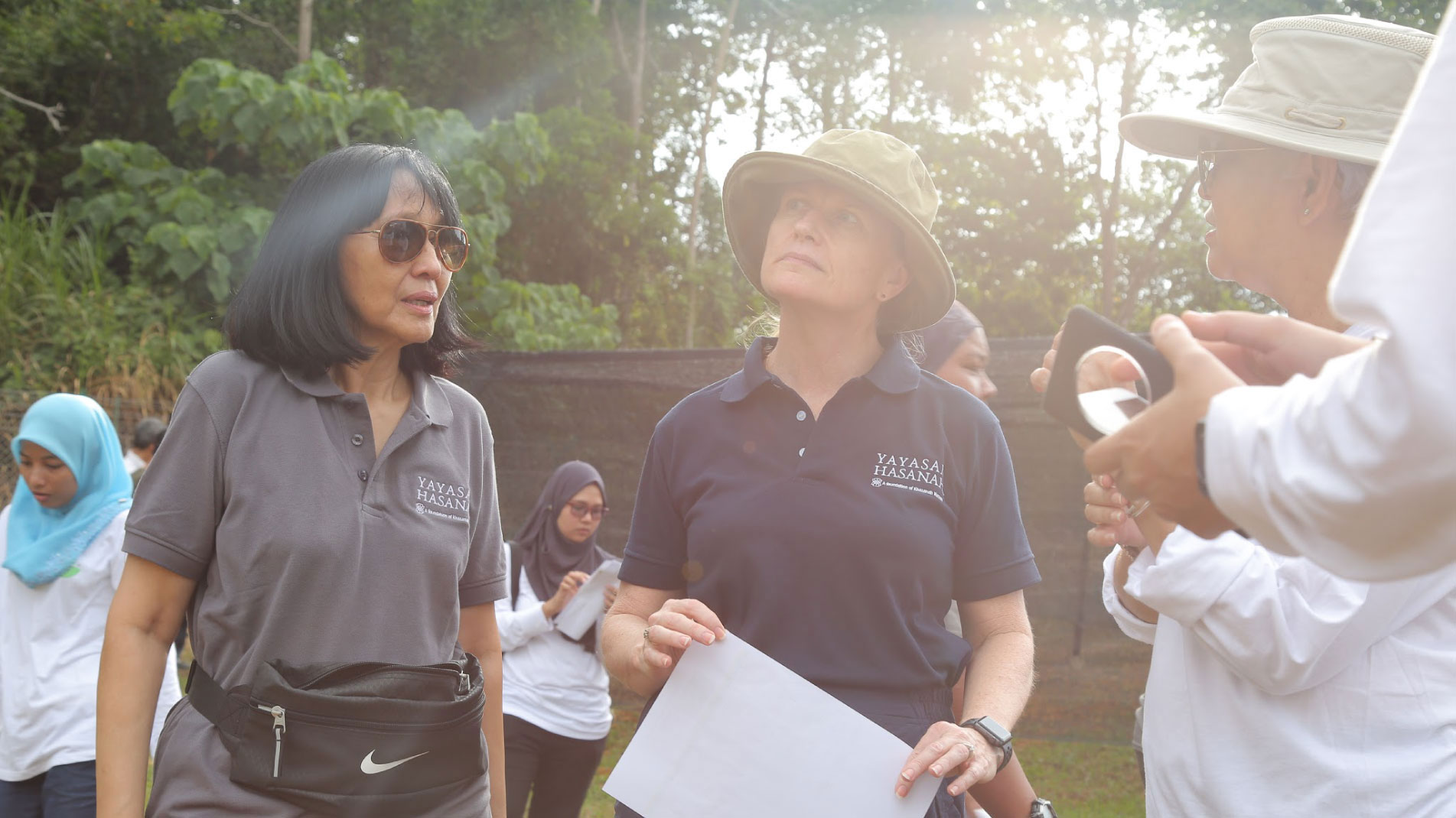 ‘Yayasan Hasanah’s board of trustees (Tan Sri Zarinah Anwar and Caroline Christine Russell) discussing with our chairman, Tun Jeanne Abdullah on enhancing conservation potential of TRLC Banun.
